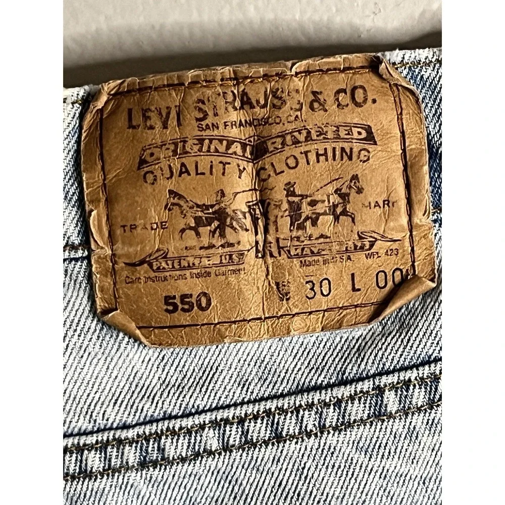 Vintage Levis 550 Relaxed Fit Orange Tab Jean Shorts 1993 Made in USA Size 30
